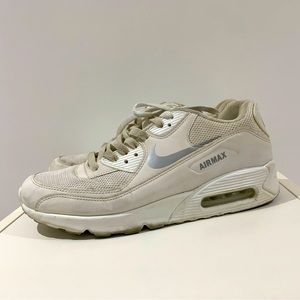Nike AirMax Size US 8 Women’s